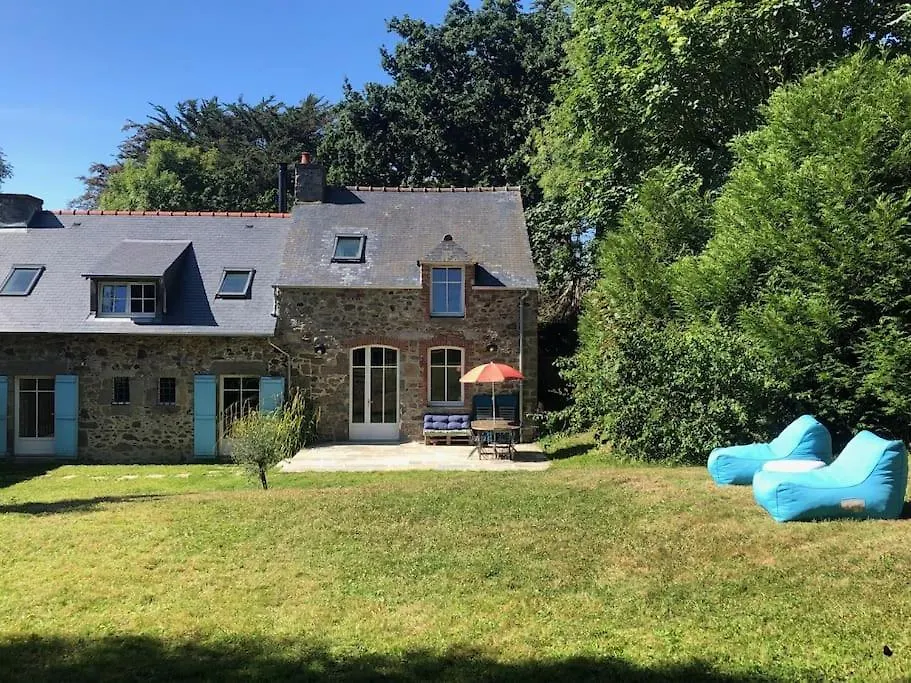 La Terre Ferme - Au Coeur D'Une Ferme Maraichere Saint-Lunaire